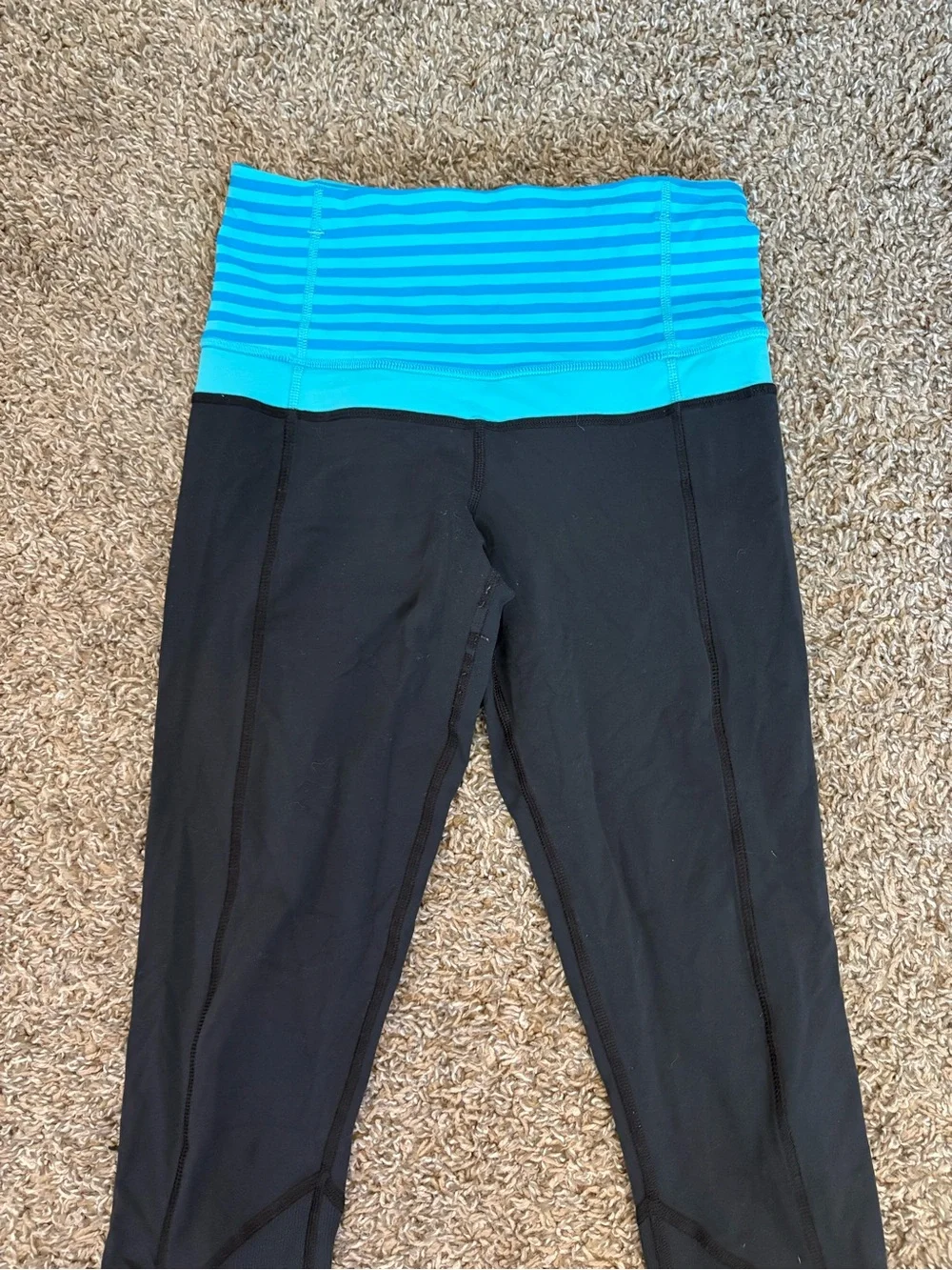 Lululemon Run Inspire Tight Reflective Ruffles Black Blue Rear Zip Sz 4